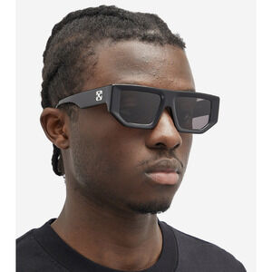 NWT Off-White Vancouver OERI13FF24PLA0011007 Sunglasses